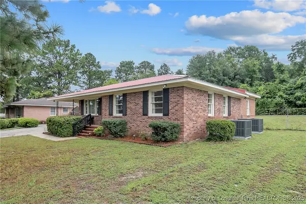 4914 Pinewood Drive, Hope Mills, NC 28348