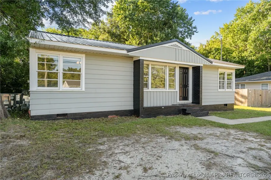 821 Sandalwood Drive, Fayetteville, NC 28304 - Image #3