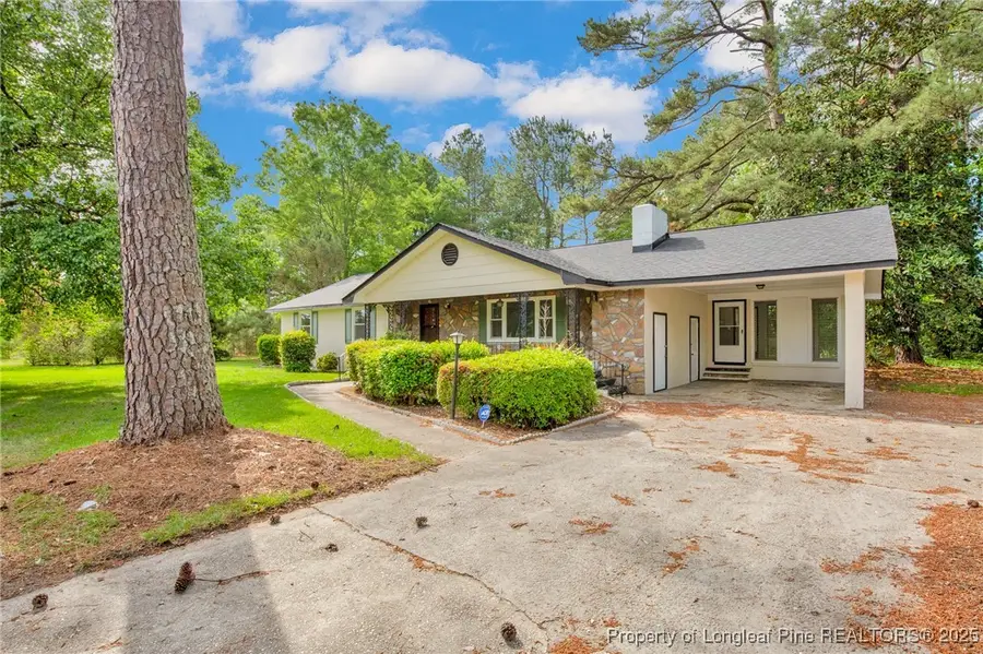 838 W 3rd Avenue, Red Springs, NC 28377 - #3