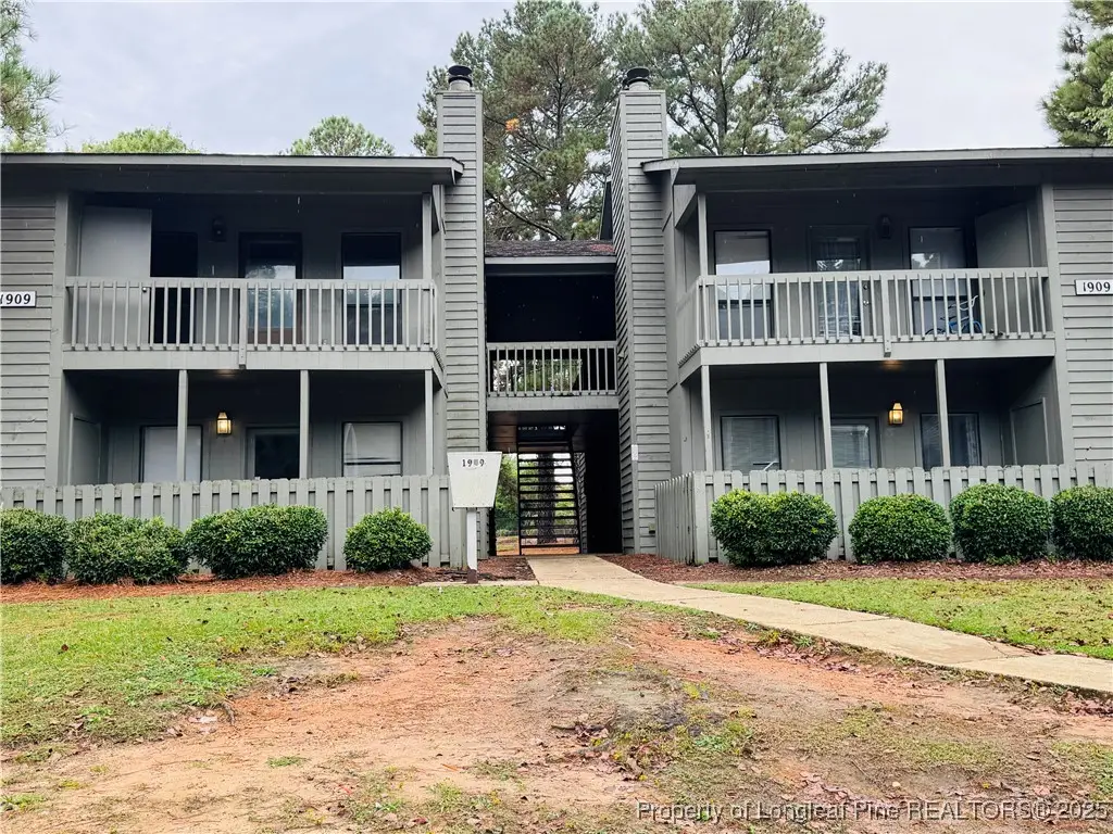 1909 Tryon Drive #7, Fayetteville, NC 28303 - Image #1
