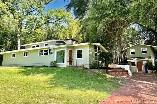 1814 Sunnyside Circle, Fayetteville, NC 28305