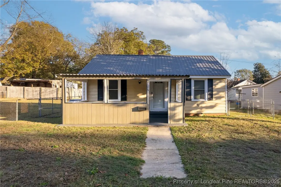 407 S Little Avenue, Dunn, NC 28334 - #1