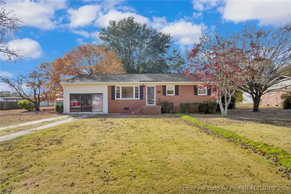 125 W Palmer Street, Raeford, NC 28376