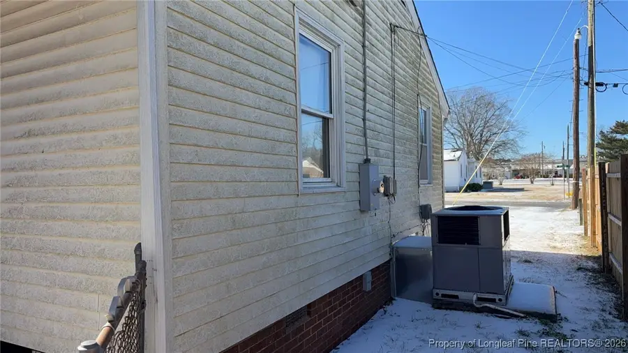 1928 Willow Street, Roanoke Rapids, NC 27870 - #3