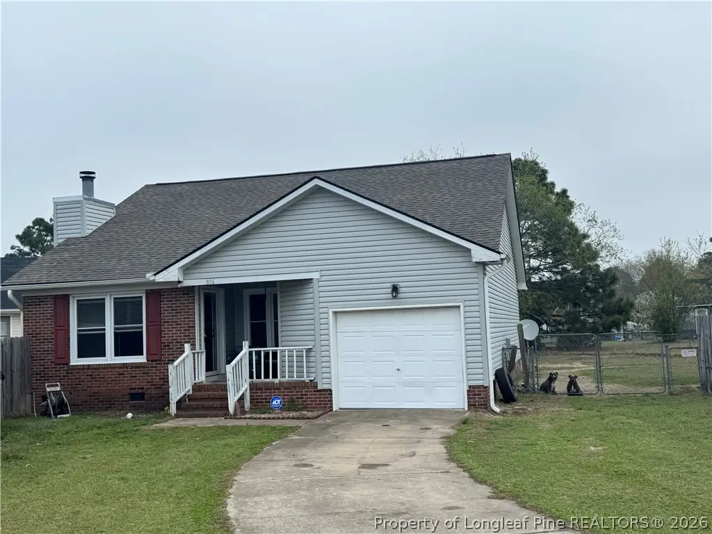 806 Brownsboro Place S, Hope Mills, NC 28348 - #1