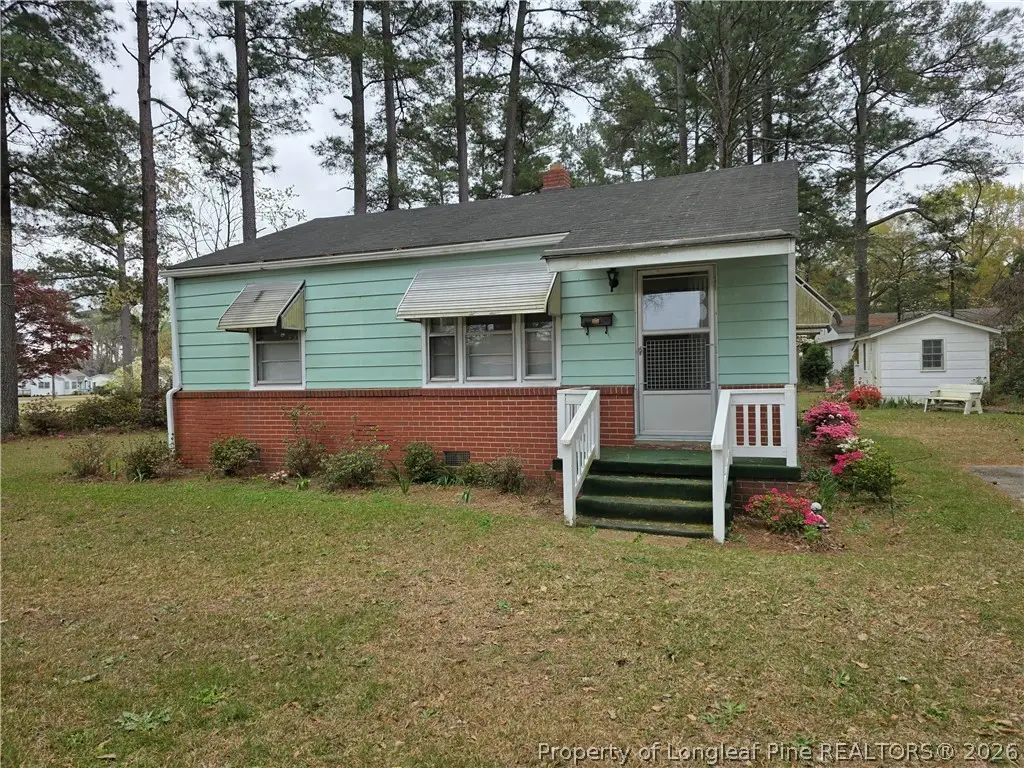 407 North Edinborough Street, Red Springs, NC 28377 - #1