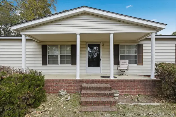 7307 Roslin Farm Road, Hope Mills, NC 28348