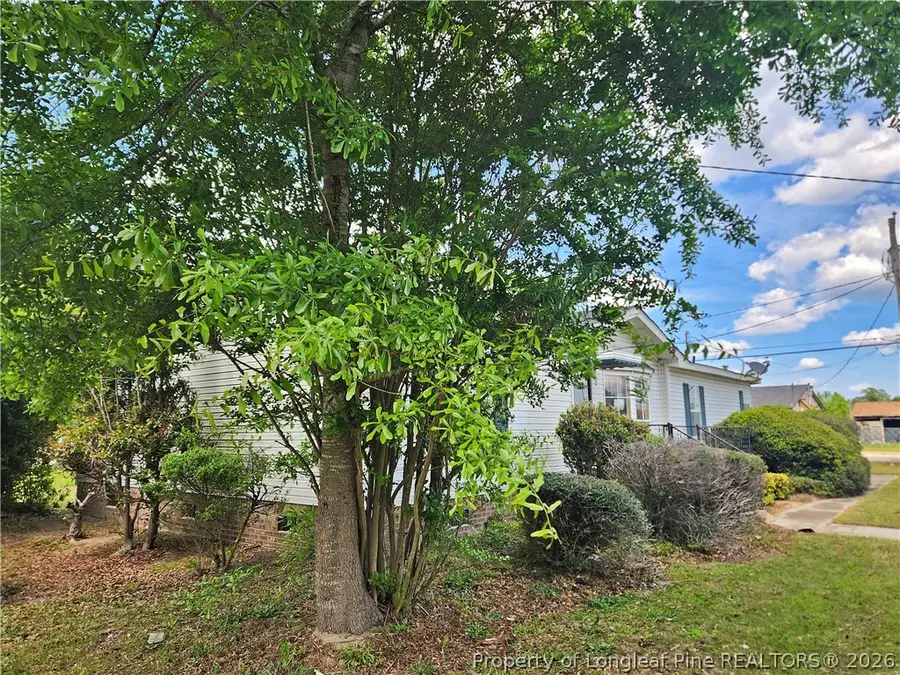 608 Old Whiteville Road, Lumberton, NC 28358 - #2