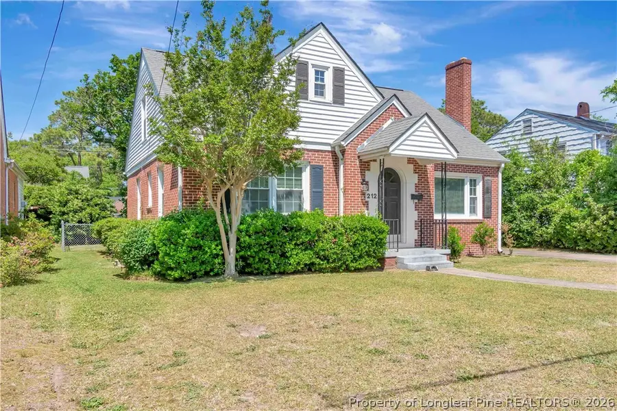 212 W 18th Street, Lumberton, NC 28358 - #2