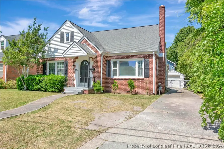 212 W 18th Street, Lumberton, NC 28358 - #3