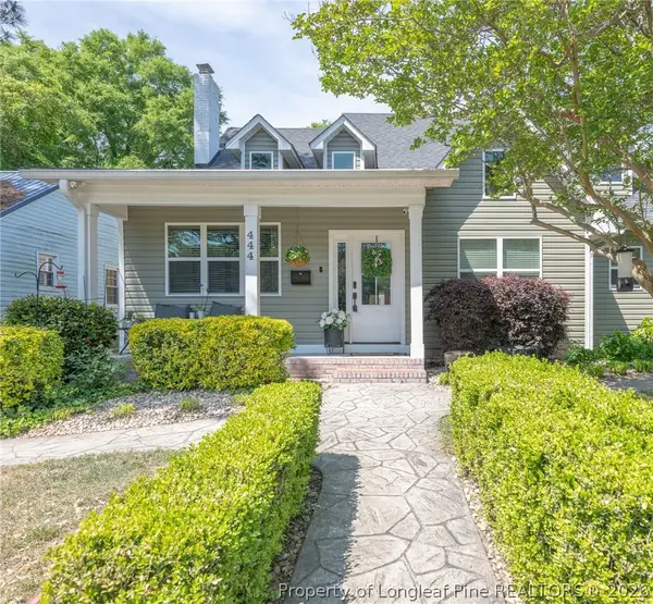 444 Rollingwood Circle, Fayetteville, NC 28305