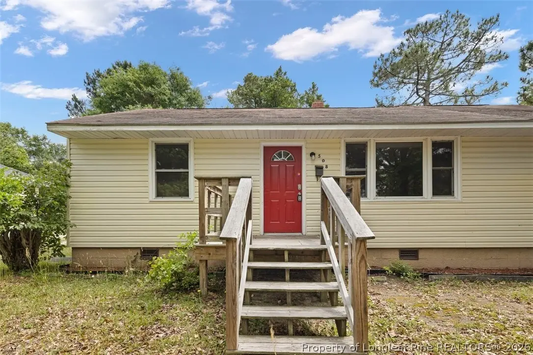 508 E 6th Avenue, Raeford, NC 28376 - #1