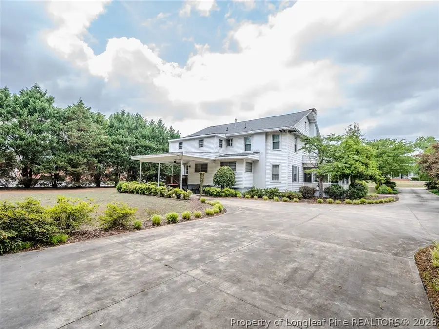 212 E Third Avenue, Red Springs, NC 28377 - #2