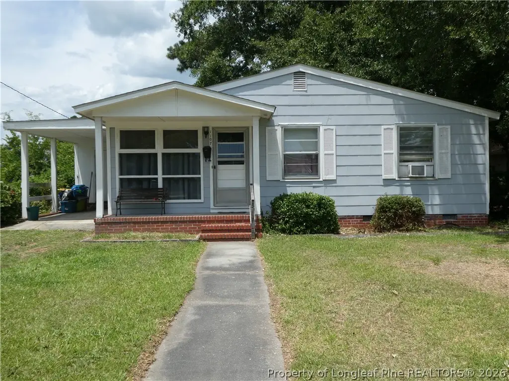 1107 E 13th Street, Lumberton, NC 28358 - #1