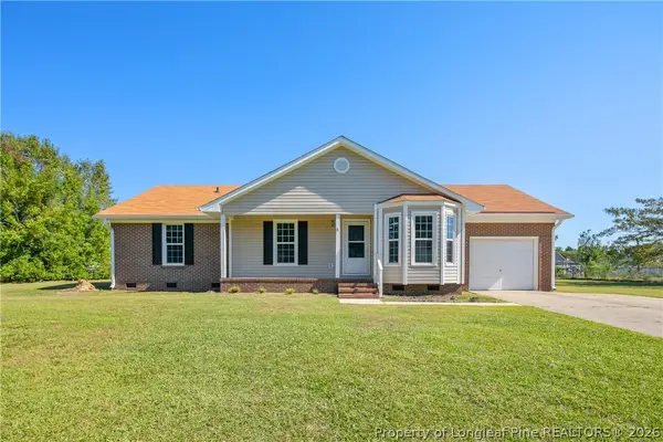 8463 Brightleaf Drive, St Pauls, NC 28384