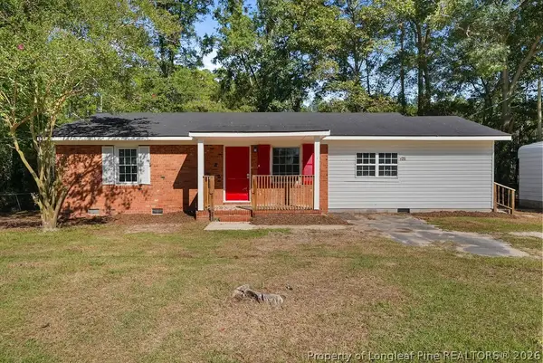 878 Carolina Church Road, St Pauls, NC 28384
