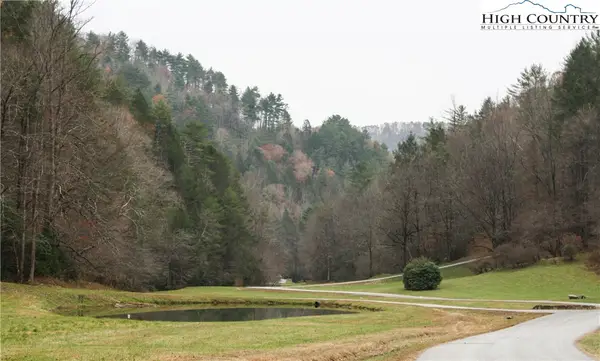 15 Leatherwood Mtn P8/312 Road, Ferguson, NC 28624