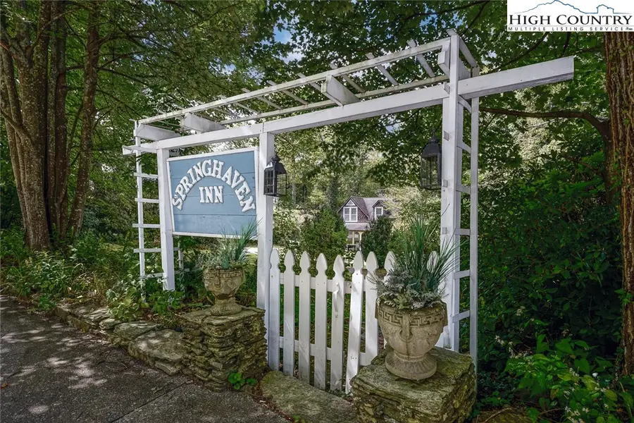 116 Globe Road, Blowing Rock, NC 28605 - Image #2