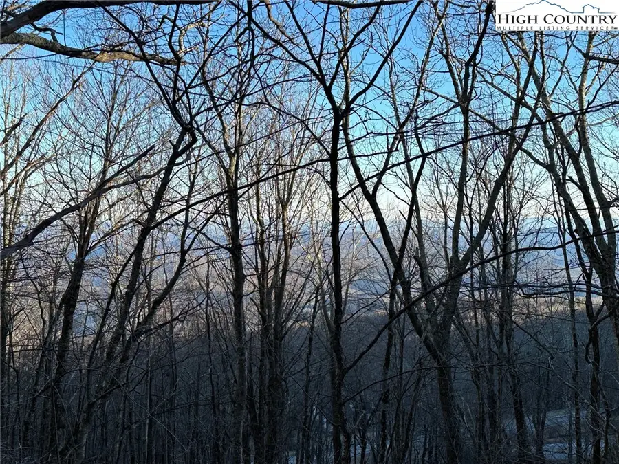 24 Hermitage Lane, Blowing Rock, NC 28605 - Image #2