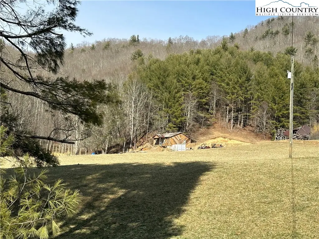 529 Will Glenn Road, Sugar Grove, NC 28679 - Image #1