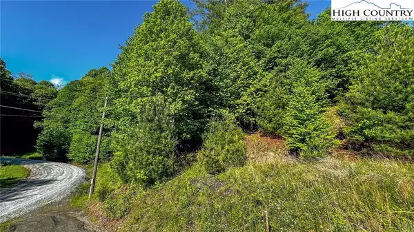 13 Peck Peak Road, Jefferson, NC 28640