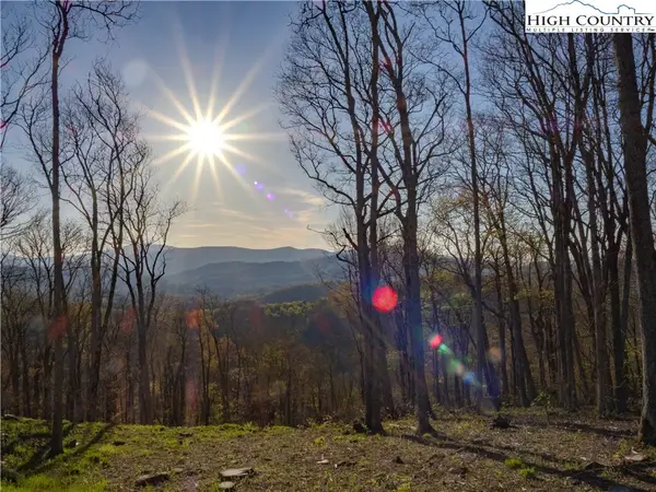 30 Timberwood Trail, Newland, NC 28657