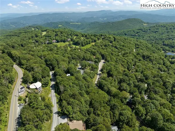 106 Northridge Lane, Beech Mountain, NC 28604