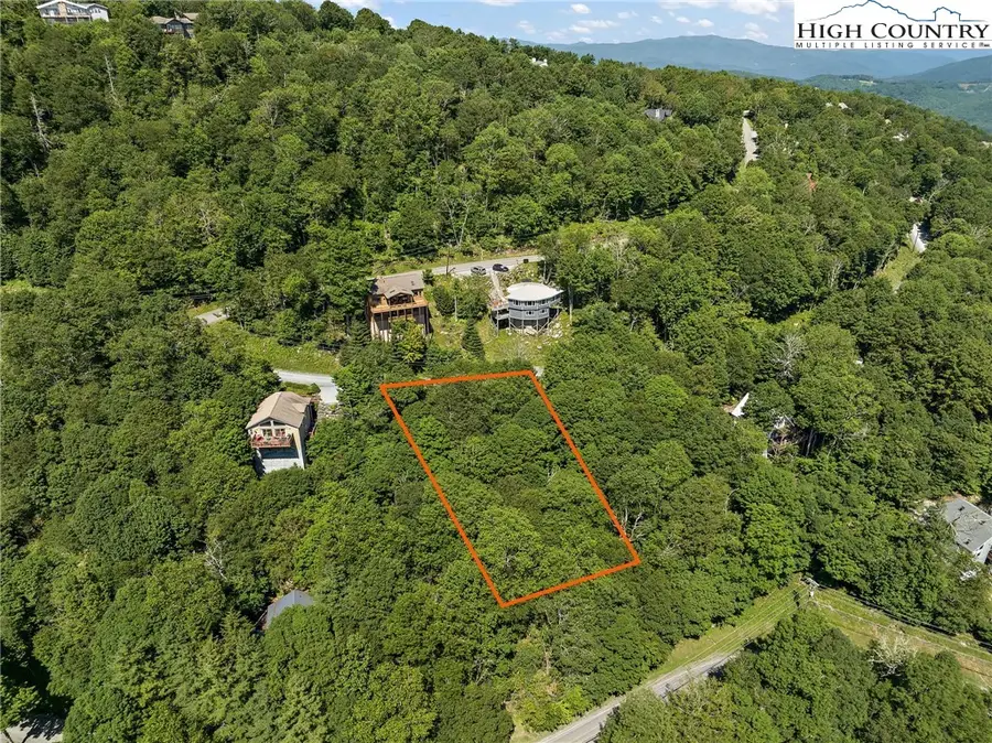 106 Northridge Lane, Beech Mountain, NC 28604 - Image #3