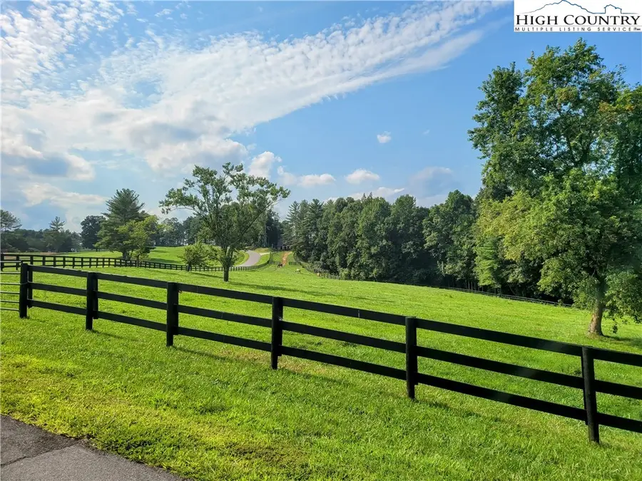 2093 Thoroughbred Way, Lenoir, NC 28645 - Image #2