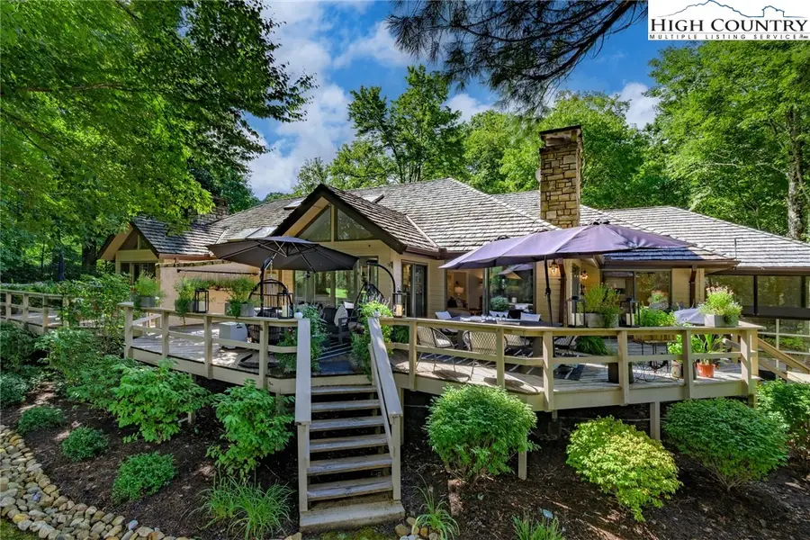 870 Clubhouse Drive #B2, Banner Elk, NC 28604 - Image #2