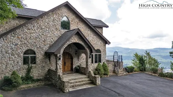 530 Howard's Knob Road, Boone, NC 28607