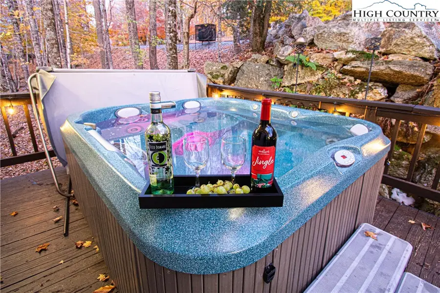 151 Pond Creek Road, Beech Mountain, NC 28604 - Image #2