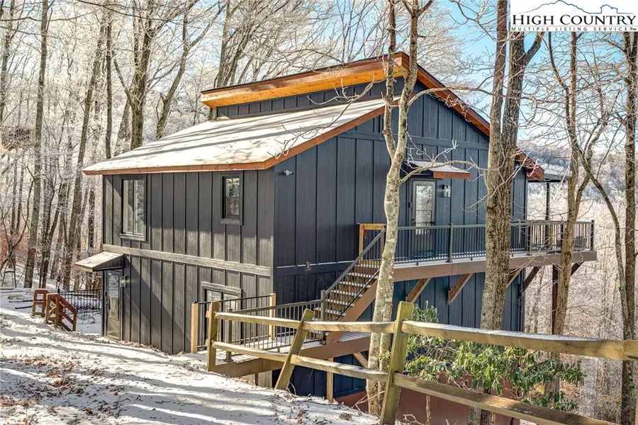 523 Pine Ridge Road, Beech Mountain, NC 28604 - Image #2