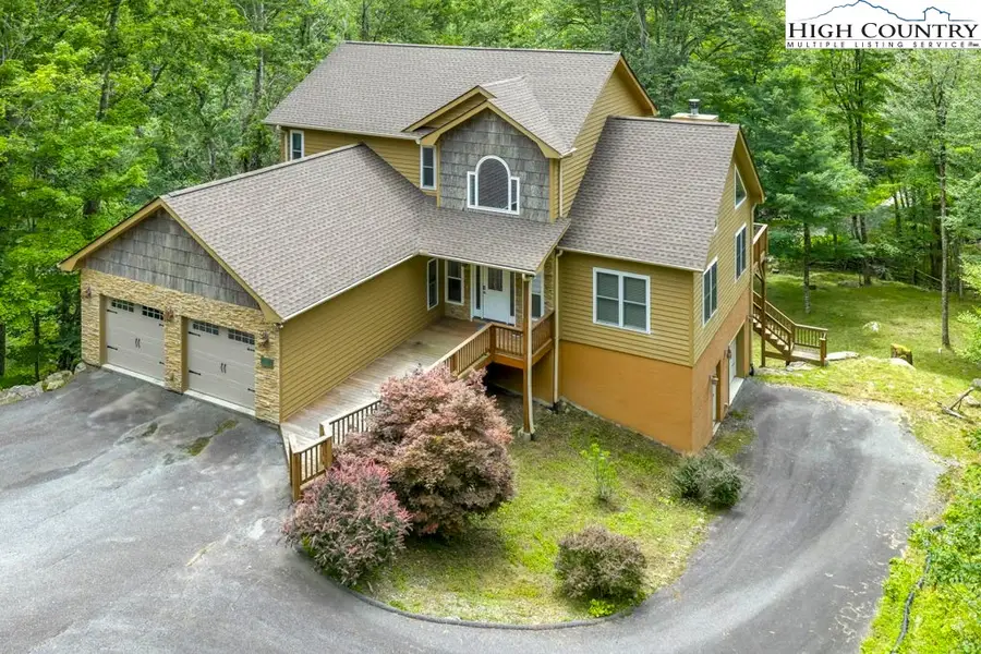 182 Shelter Rock Circle, Sugar Mountain, NC 28604 - Image #3