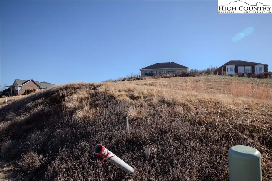 403 SE Whitmore Street, Lenoir, NC 28645 - Image #2