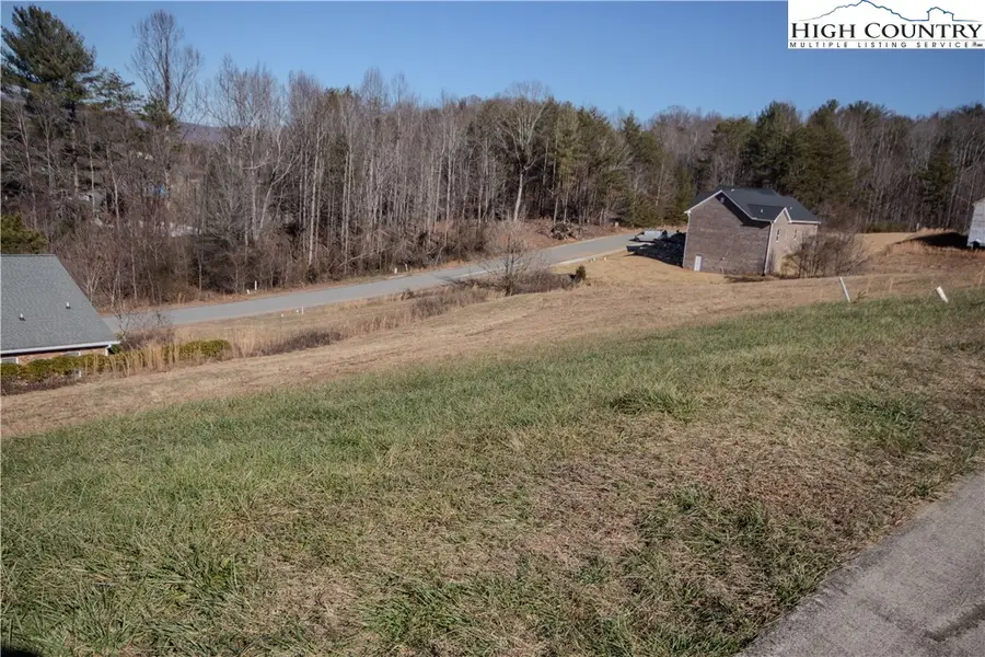 406 SE Whitmore Street, Lenoir, NC 28645 - Image #3