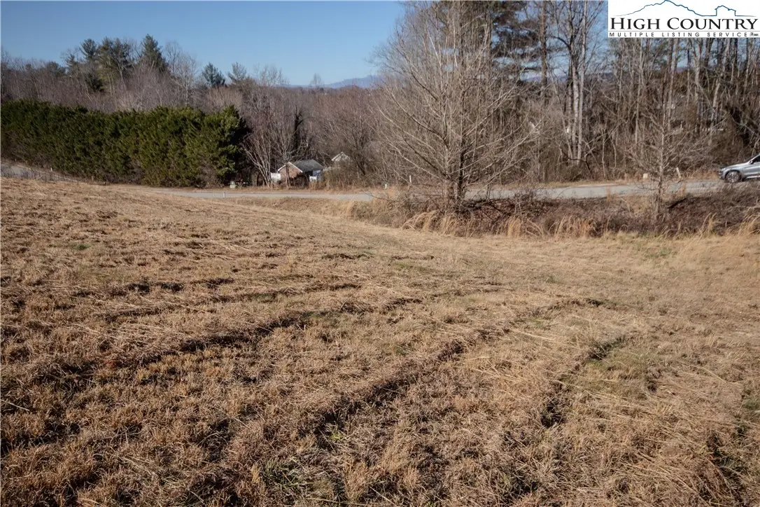 721 SE Chatsworth Street, Lenoir, NC 28645 - Image #1