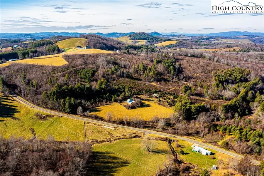 1040 Barrett Road, Ennice, NC 28623 - Image #3