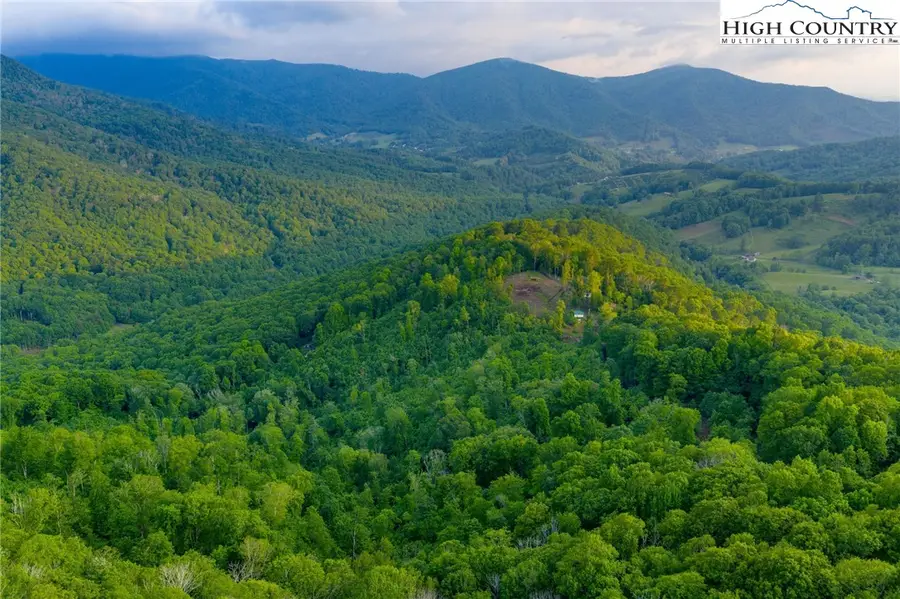 2A Doe Ridge Drive, West Jefferson, NC 28694 - Image #2