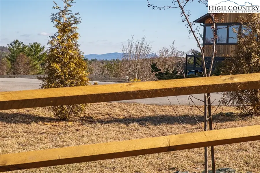 186 Woodcrest Road, Glade Valley, NC 28627 - Image #3