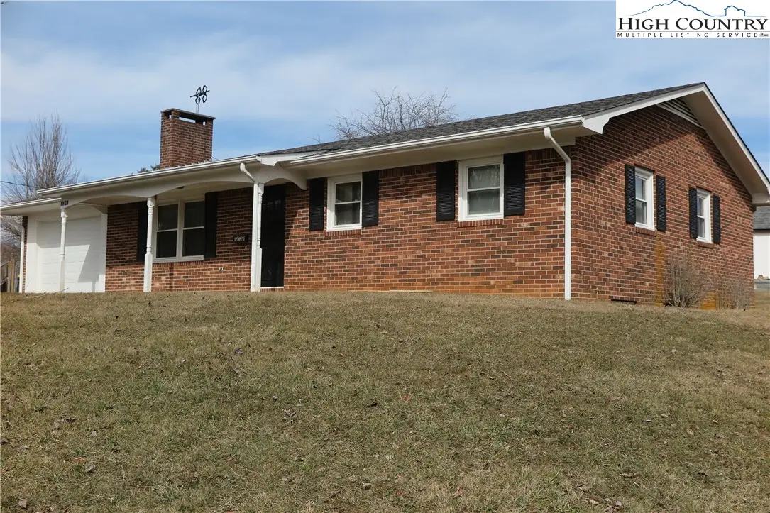 134 Carson Boulevard, Sparta, NC 28675 - Image #1