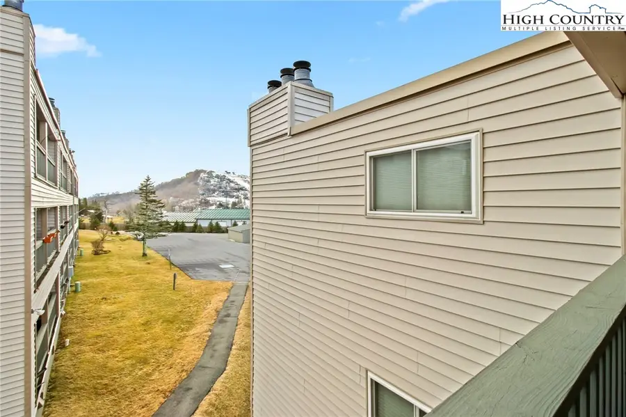 301 Pinnacle Inn Road #3301, Beech Mountain, NC 28604 - Image #2