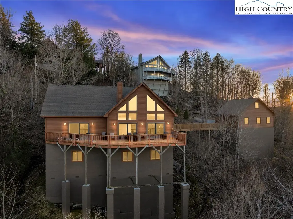 138 Hawthorn Road, Beech Mountain, NC 28604 - Image #1