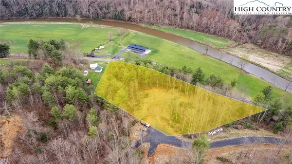 4 Venue Views Drive, Lansing, NC 28643