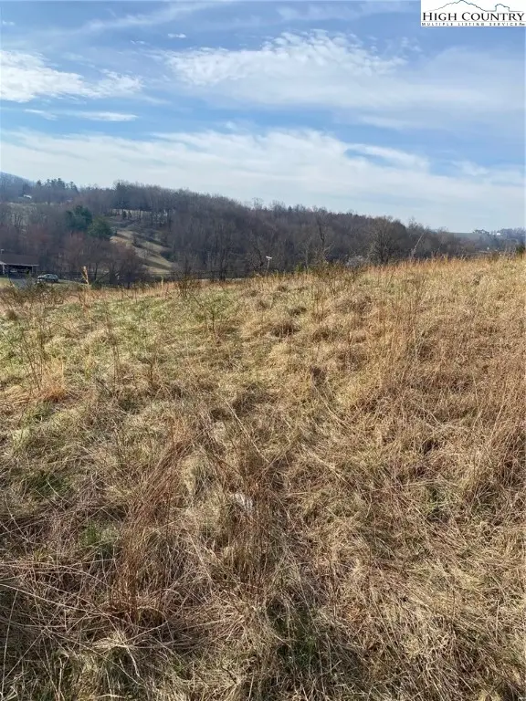 10 Autumn Glen Drive, Sparta, NC 28675 - Image #2