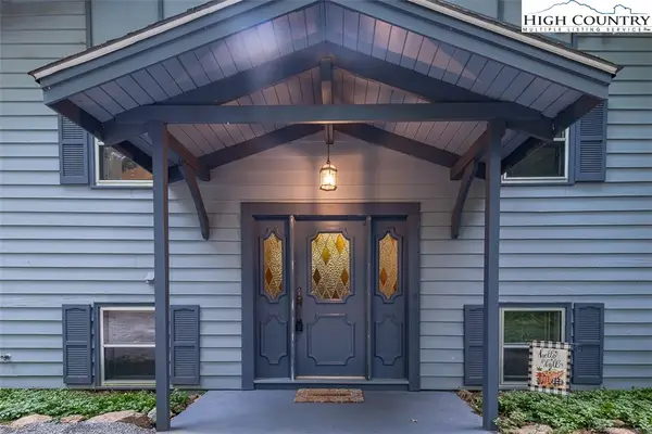 377 Deer Run Road, Roaring Gap, NC 28668