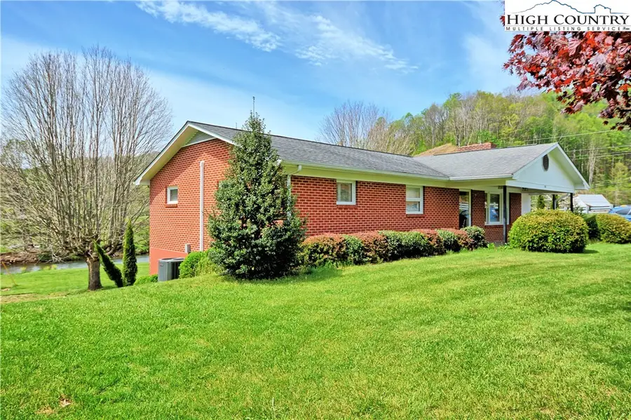 116 River Drive, Warrensville, NC 28693 - Image #2