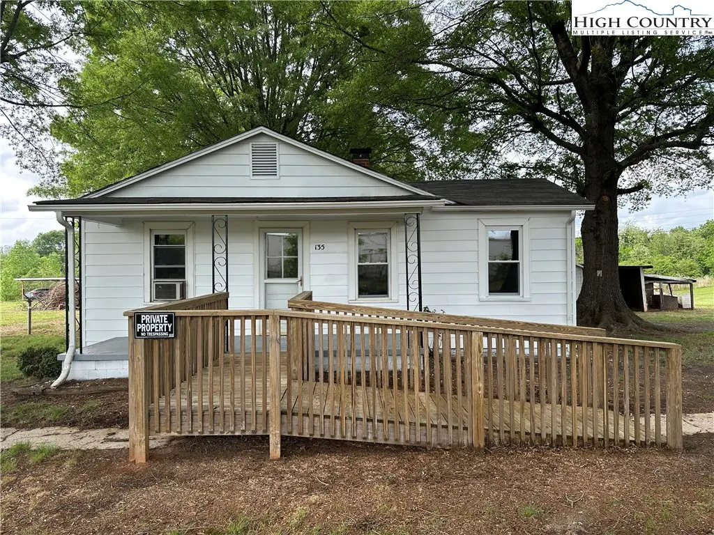 135 Hendren Lane, Hiddenite, NC 28636 - Image #1