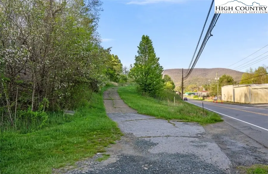 116 Beaver Creek School Road, West Jefferson, NC 28694 - Image #2