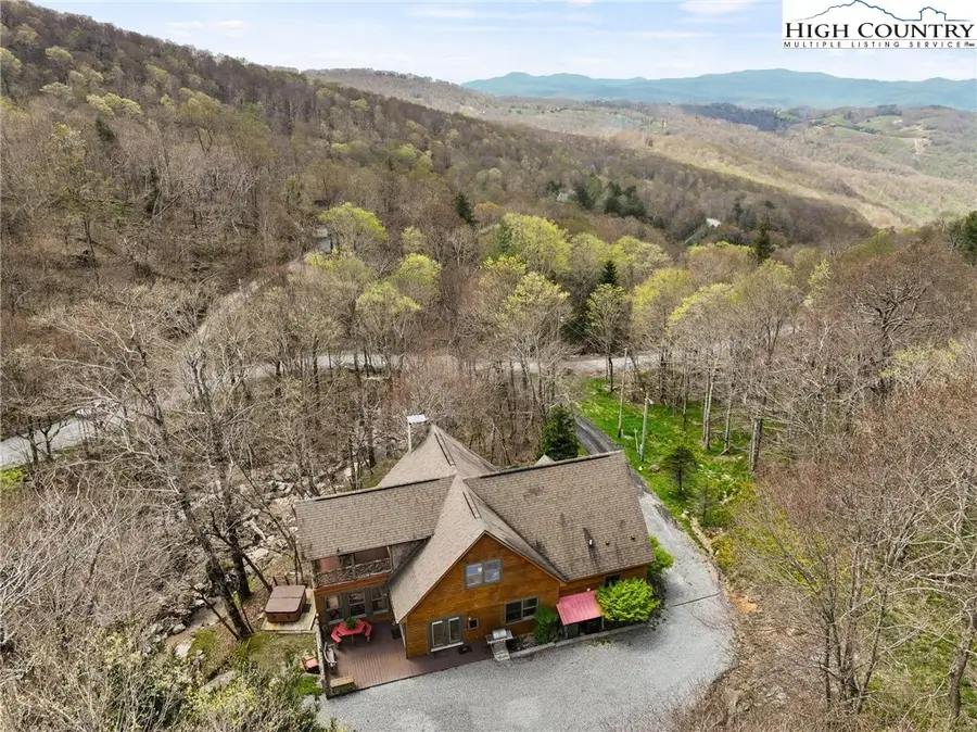 140 Spruce Hollow Road, Beech Mountain, NC 28604 - #2